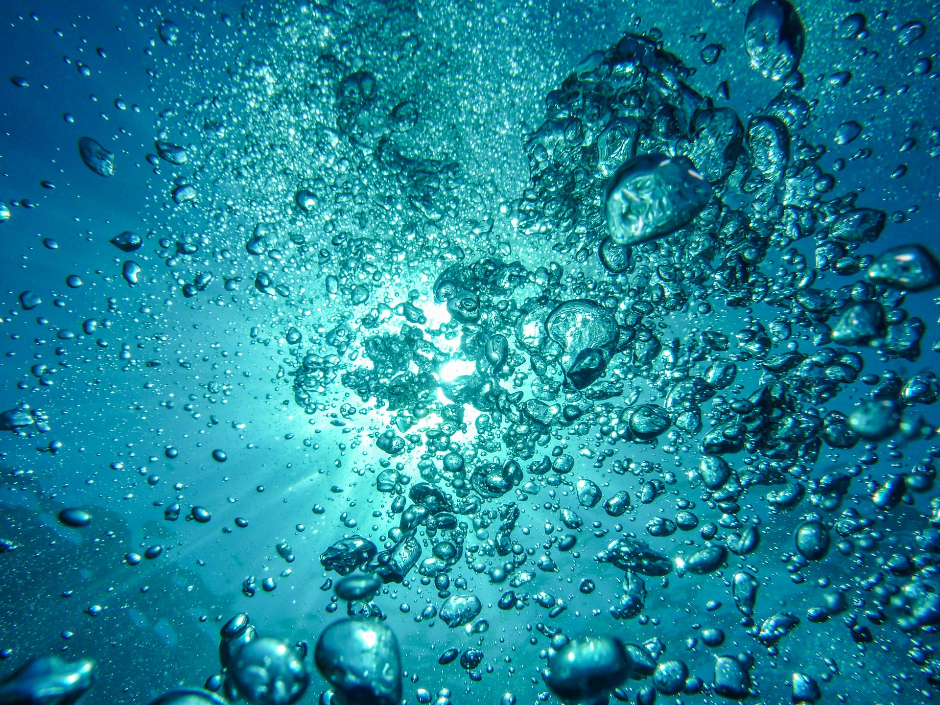 photo sous l'eau avec bulles